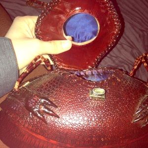 Armadillo purse
